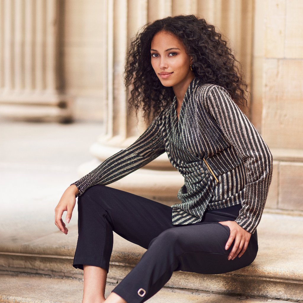 254251 Knit Top In Gold And Black Wrap Style With Gold Hardware By Frank Lyman